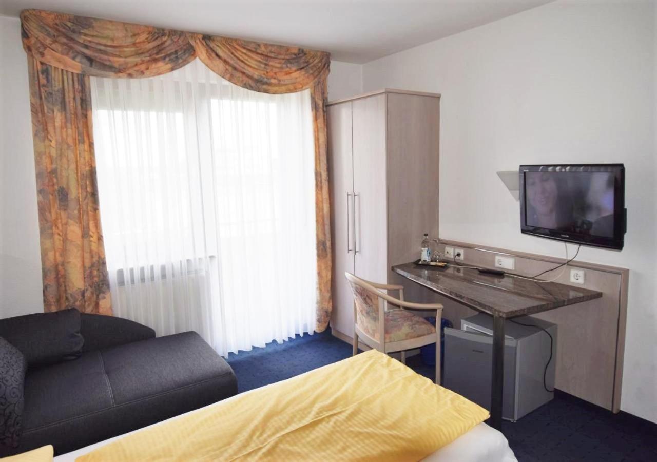 Hotel Alena - Kontaktlos Check-In Филдерщат Екстериор снимка