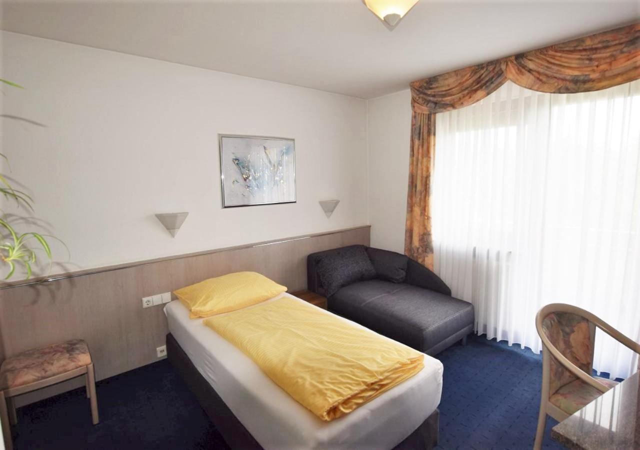 Hotel Alena - Kontaktlos Check-In Филдерщат Екстериор снимка