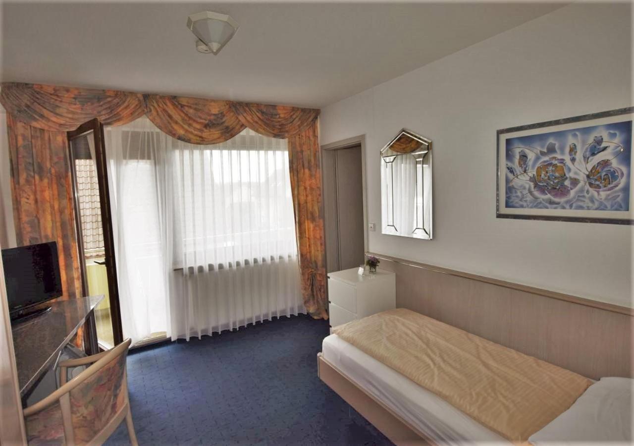 Hotel Alena - Kontaktlos Check-In Филдерщат Екстериор снимка