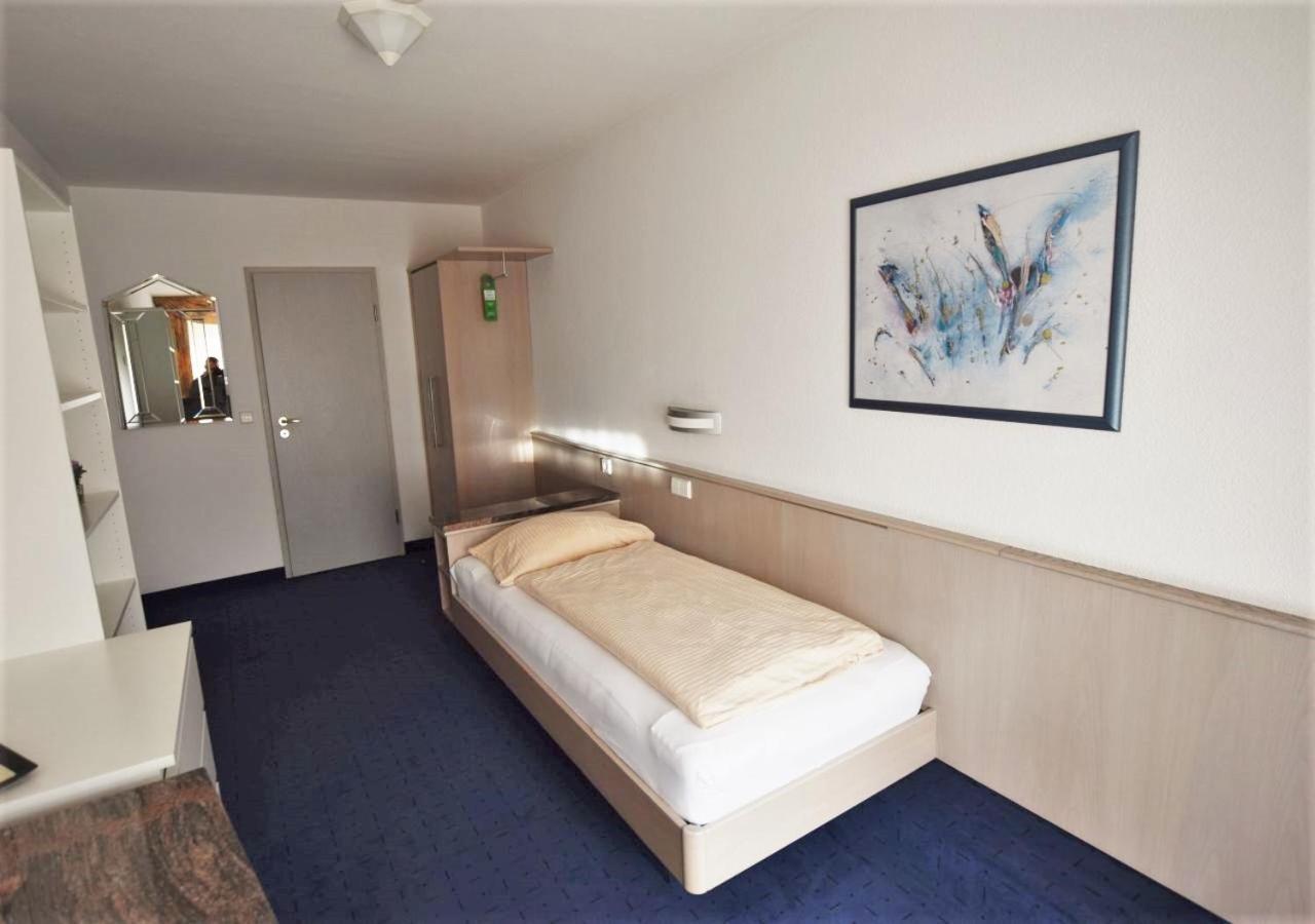 Hotel Alena - Kontaktlos Check-In Филдерщат Екстериор снимка