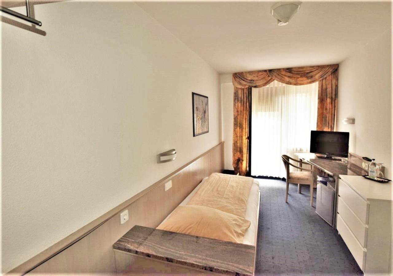 Hotel Alena - Kontaktlos Check-In Филдерщат Екстериор снимка