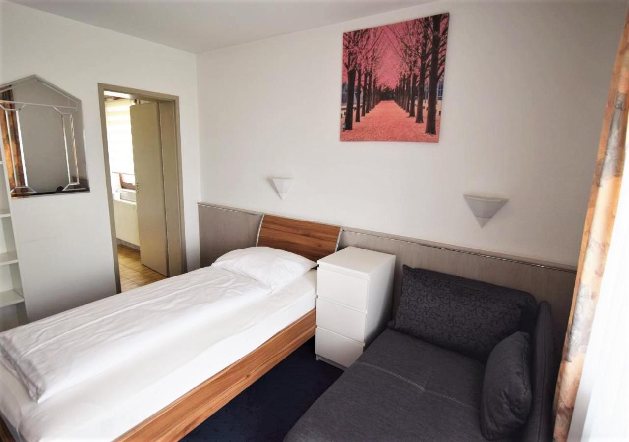 Hotel Alena - Kontaktlos Check-In Филдерщат Екстериор снимка